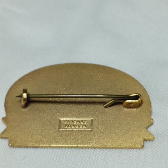 Vintage Revlon Authorized Manicure Pin Red and Brass Mid Century Collectible - Picture 3 of 3